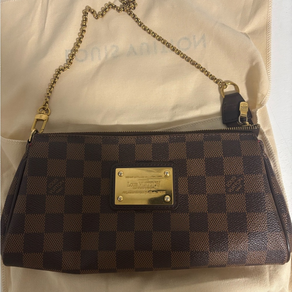 Louis Vuitton Eva Clutch